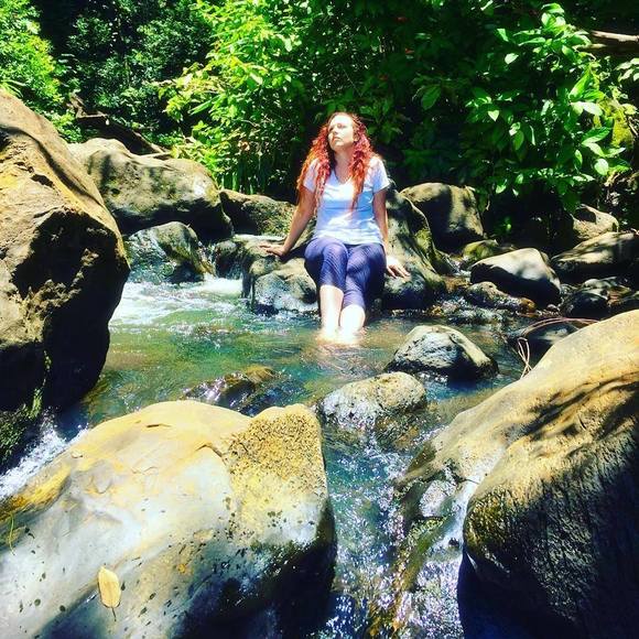 Meet your Posher, Julia - Picture 1 of 1